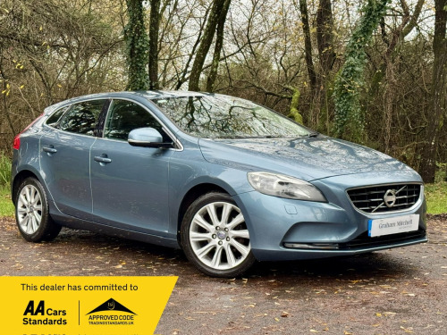 Volvo V40  1.6 D2 SE Lux