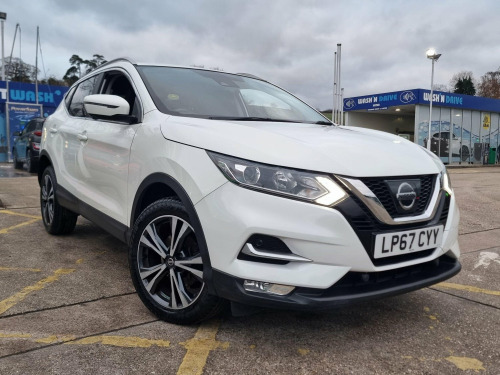 Nissan Qashqai  1.2 DIG-T N-Connecta Euro 6 (s/s) 5dr