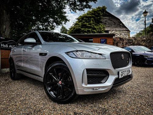 Jaguar F-PACE  2.0 D180 R-Sport Auto AWD Euro 6 (s/s) 5dr