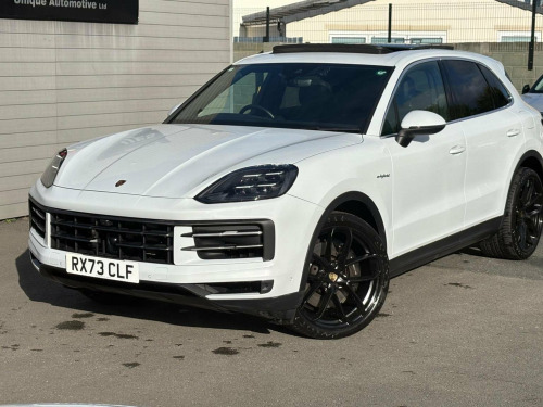 Porsche Cayenne  3.0 V6 E-Hybrid 25.9kWh TiptronicS 4WD Euro 6 (s/s) 5dr