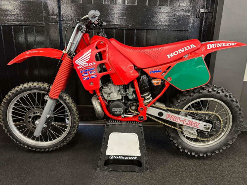 Honda CR250R  1988 Honda 250cc Motocross Bike