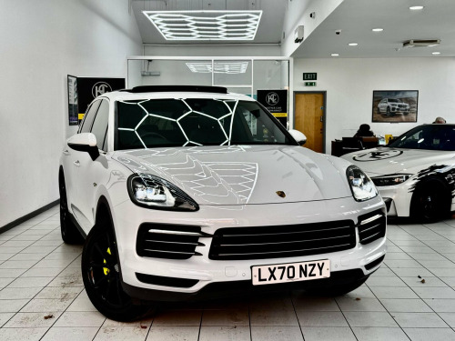 Porsche Cayenne  3.0 V6 E-Hybrid 14.1kWh TiptronicS 4WD Euro 6 (s/s) 5dr (3.6kW Charger)