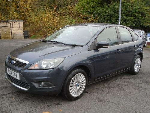 Ford Focus  1.6 Titanium 5dr