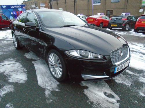 Jaguar XF  2.2d Luxury Auto Euro 5 (s/s) 4dr