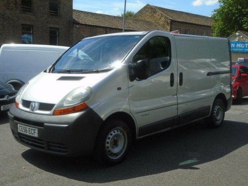 Renault Trafic  1.9 TD dCi SL27 4dr