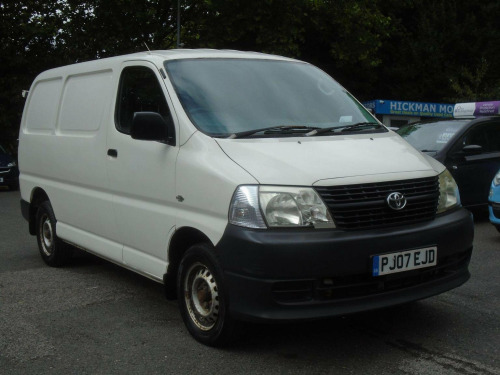 Toyota Hi-Ace  2.5 280 D-4D RWD L1 H1 4dr