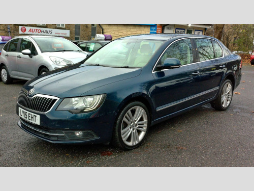 Skoda Superb  2.0 TDI Elegance DSG 4WD Euro 5 (s/s) 5dr 
