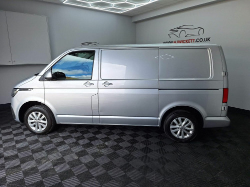 Volkswagen Transporter  2.0 TDI T28 Highline FWD SWB Euro 6 (s/s) 5dr