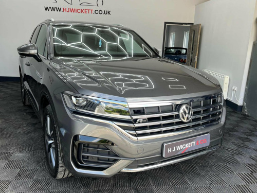 Volkswagen Touareg  3.0 TDI V6 R-Line Tiptronic 4Motion Euro 6 (s/s) 5dr