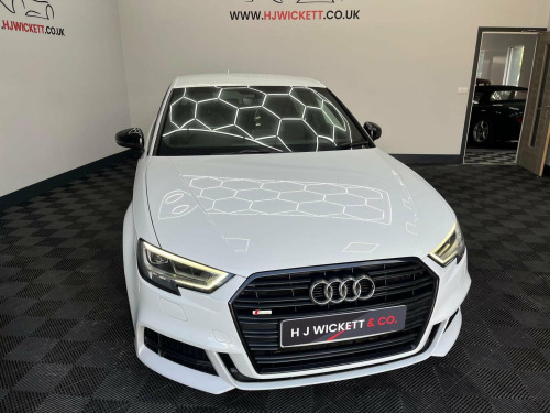 Audi A3  2.0 TFSI Black Edition Sportback Euro 6 (s/s) 5dr
