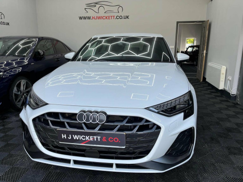 Audi A3  1.5 TFSI 35 S line Sportback S Tronic Euro 6 (s/s) 5dr