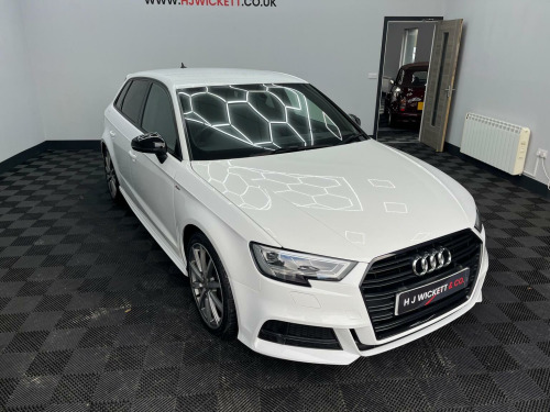 Audi A3  1.5 TFSI CoD 35 Black Edition Sportback Euro 6 (s/s) 5dr