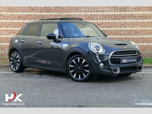 MINI Hatch  2.0 Cooper S Exclusive Euro 6 (s/s) 5dr
