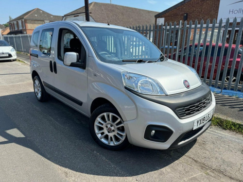 Fiat Qubo  1.4 Lounge Euro 6 5dr 