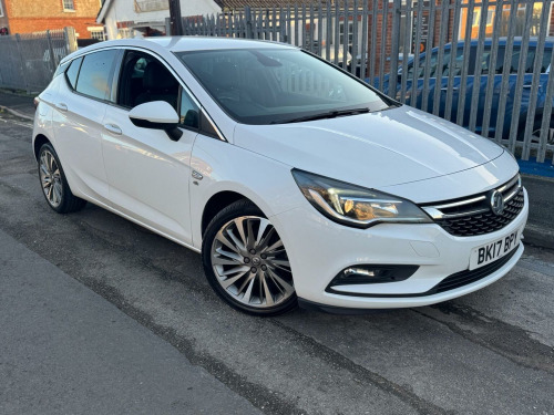 Vauxhall Astra  1.6 CDTi BlueInjection Elite Nav Auto Euro 6 5dr 