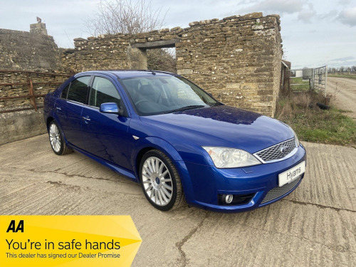 Ford Mondeo  3.0 ST-220 5dr