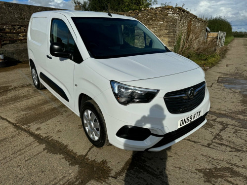 Vauxhall Combo  1.5 Turbo D 2000 Sportive L1 H1 Euro 6 (s/s) 4dr