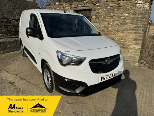 Vauxhall Combo  1.5 Turbo D 2300 Dynamic L1 H1 Euro 6 4dr