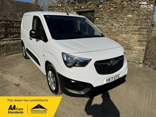 Vauxhall Combo  1.5 Turbo D 2300 Dynamic L1 H1 Euro 6 4dr