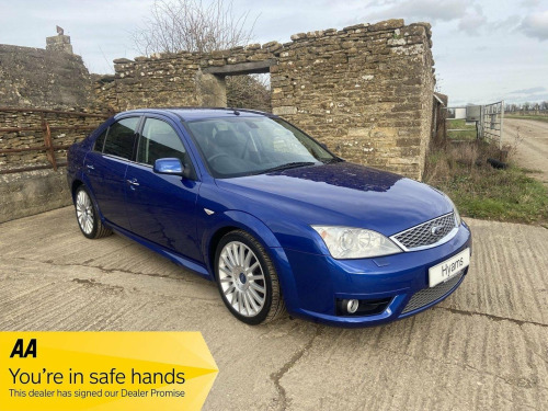 Ford Mondeo 3.0 ST-220 5dr