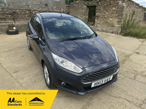 Ford Fiesta  1.0T EcoBoost Zetec Euro 5 (s/s) 5dr