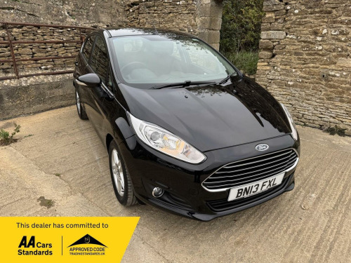 Ford Fiesta  1.0T EcoBoost Zetec Euro 5 (s/s) 5dr