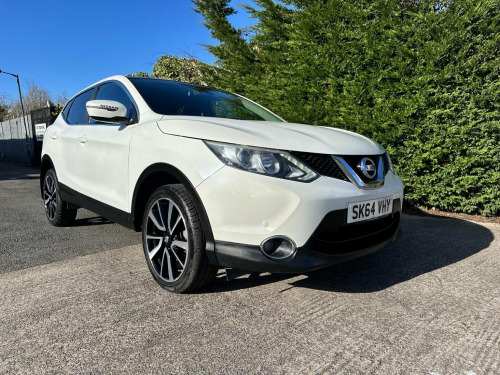 Nissan Qashqai  1.2 DIG-T Acenta Premium 2WD Euro 5 (s/s) 5dr