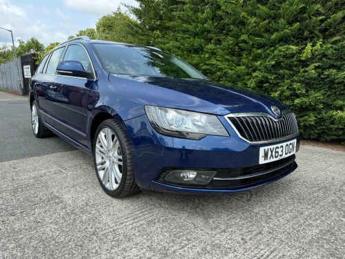 Skoda Superb  2.0 TDI Elegance DSG Euro 5 (s/s) 5dr