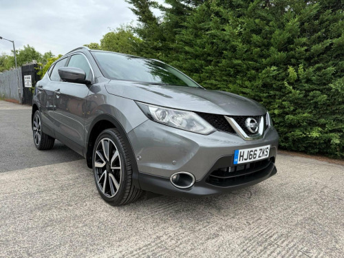 Nissan Qashqai  1.2 DIG-T Tekna XTRON 2WD Euro 6 (s/s) 5dr