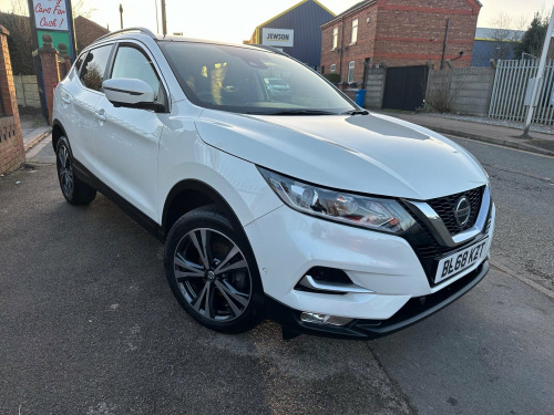 Nissan Qashqai  1.5 dCi N-Connecta Euro 6 (s/s) 5dr