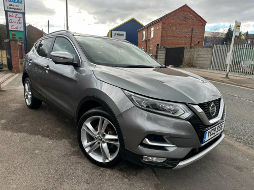 Nissan Qashqai  1.3 DIG-T N-Motion Euro 6 (s/s) 5dr