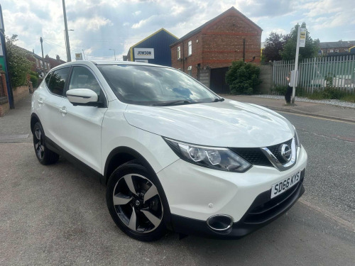 Nissan Qashqai  1.2 DIG-T N-Connecta 2WD Euro 6 (s/s) 5dr