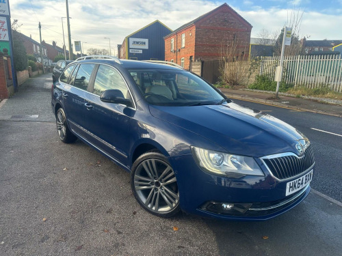 Skoda Superb  2.0 TDI Elegance DSG 4WD Euro 5 (s/s) 5dr 