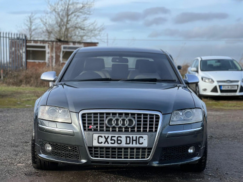 Audi S8  5.2 FSI quattro 4dr