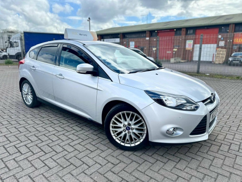 Ford Focus  1.0T EcoBoost Zetec Euro 5 (s/s) 5dr