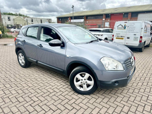 Nissan Qashqai  1.5 dCi Visia 2WD 5dr