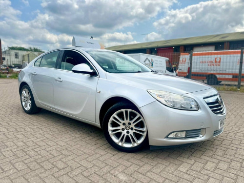 Vauxhall Insignia  1.8 16V Exclusiv Euro 5 5dr