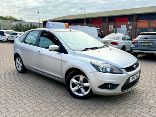 Ford Focus  1.6 Zetec 5dr