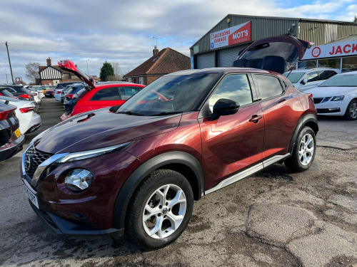 Nissan Juke  1.0 DIG-T N-Connecta Euro 6 (s/s) 5dr