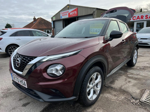 Nissan Juke  1.0 DIG-T Acenta DCT Auto Euro 6 (s/s) 5dr