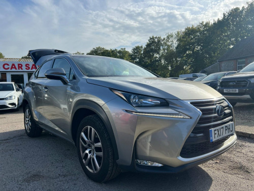 Lexus NX 300h  2.5 300h Luxury E-CVT 4WD Euro 6 (s/s) 5dr