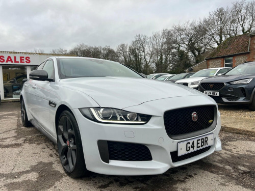 Jaguar XE  2.0i 300 Sport Auto AWD Euro 6 (s/s) 4dr