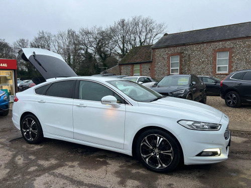 Ford Mondeo  2.0 TDCi Titanium Euro 6 (s/s) 5dr