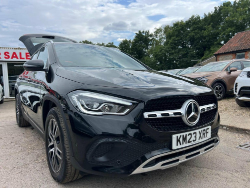 Mercedes-Benz GLA-Class GLA200 1.3 GLA200 Sport (Executive) 7G-DCT Euro 6 (s/s) 5dr