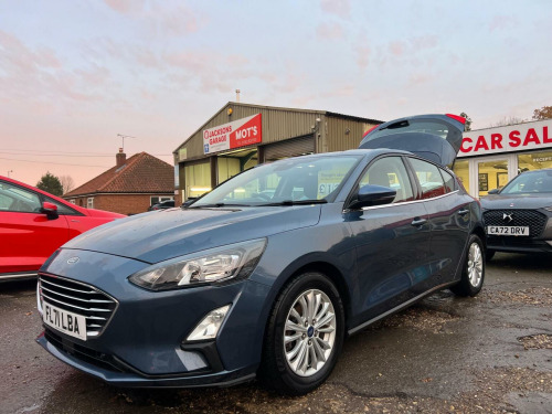 Ford Focus  1.0T EcoBoost Titanium Euro 6 (s/s) 5dr