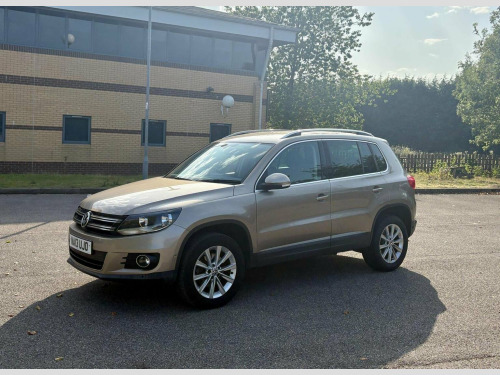 Volkswagen Tiguan  2.0 TDI BlueMotion Tech SE 2WD Euro 5 (s/s) 5dr