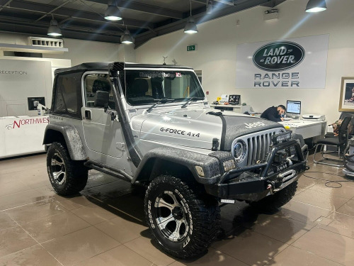 Jeep Wrangler  4.0 Grizzly Soft top 4x4 3dr