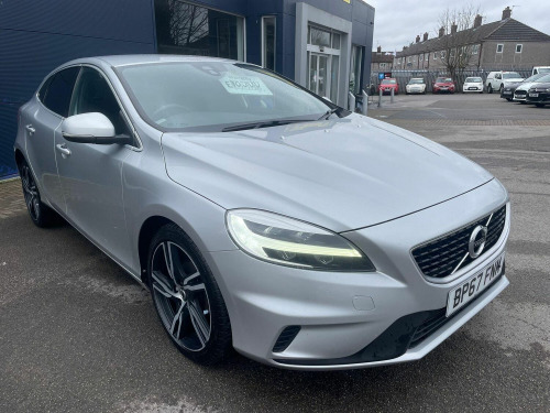 Volvo V40  2.0 D2 R-Design Pro Euro 6 (s/s) 5dr