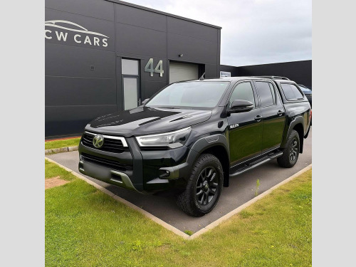 Toyota Hi-Lux  2.8 D-4D Invincible X Auto 4WD Euro 6 (s/s) 4dr