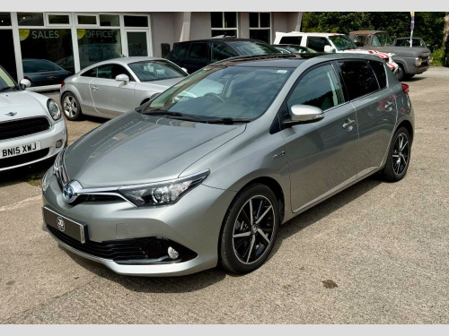 Toyota Auris 1.8 VVT-h Design